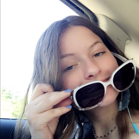 Meet your Posher, Savannah - Picture 1 of 1